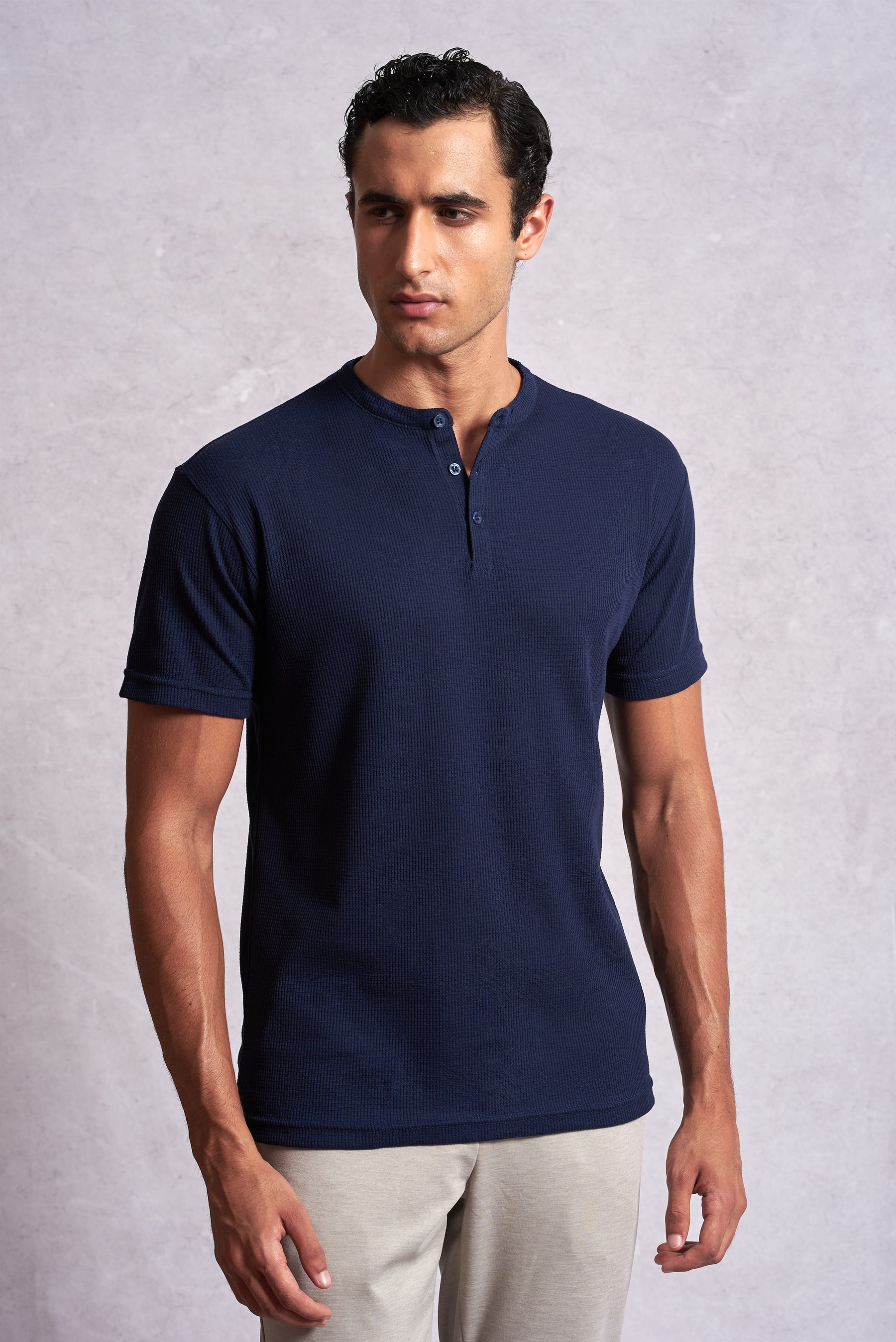 Camiseta Henley Texture