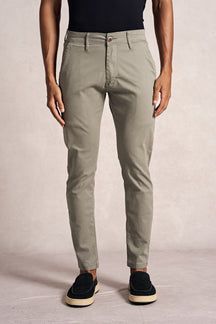 Calça Sarja Chino